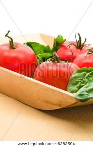 Tomate avec Basilicum