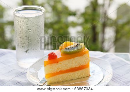 Orange Cake And Slice Kiwi Fruit