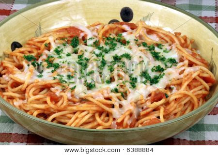 exquisite Nudeln mit frischen Tomaten sauce