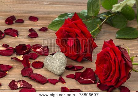 roses as a gift and surprise to a feast. symbol photo for birthday, mother's day, love, valentine's day