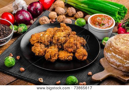 Spicy Breaded Chicken Wings With Homemade Bread