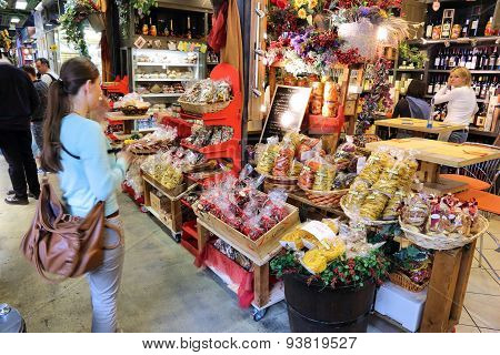 Italian Food Shopping