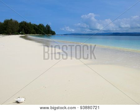 dodola, Maluku, Halmahera, Indonesien