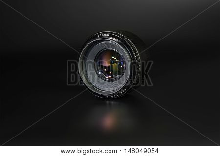 lens 50mm / 1.8 black on a dark background