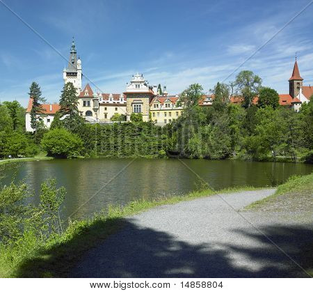 Průhonický zámek, Česká republika