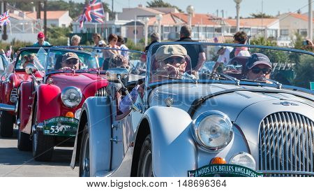 Parade Of Beautiful Old English Cars