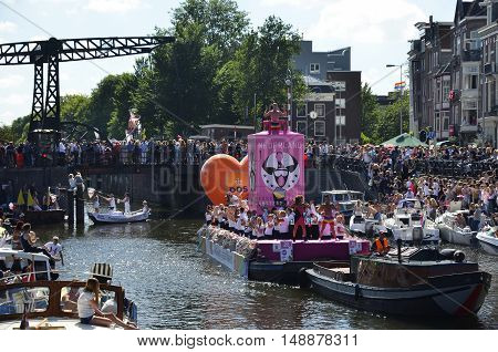 The Postnl Boat