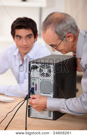 riparazione computer tecnico senior