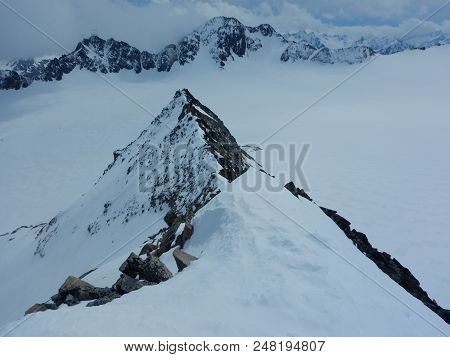 Beautiful Early Spring Skitouring In Otztal Alps
