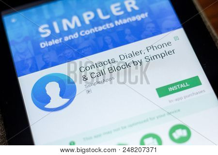 Ryazan, Russia - July 03, 2018: Contacts, Dialer, Phone And Call Block Icon In The List Of Mobile Ap