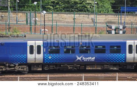 Train At Edinburgh Waverly Station In Edinburgh