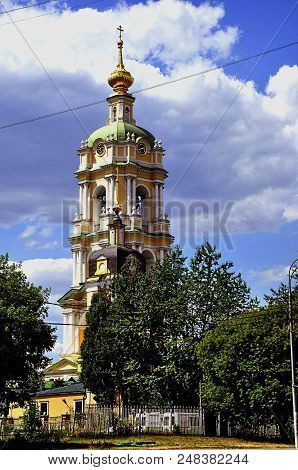 Novospassky Monastery -- Historically Stauropegial Monastery In Moscow For Taganai On Krutitsky Hill