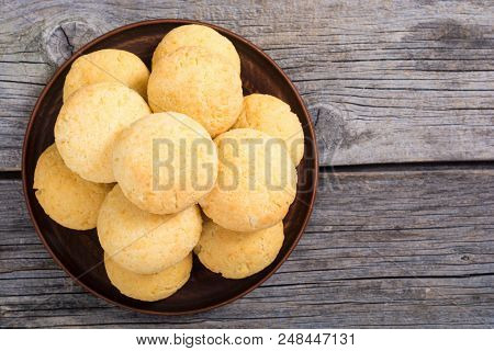 Homemade Brazilian Cheese Buns ( Pao De Queijo )