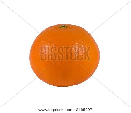 ein reif Orange auf weißem Hintergrund