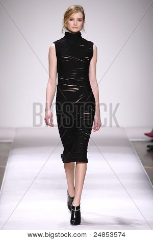 Gianfranco Ferre ฤดูใบไม้ร่วง/ฤดูหนาว 2011 คอลเลกชัน - มิลาน