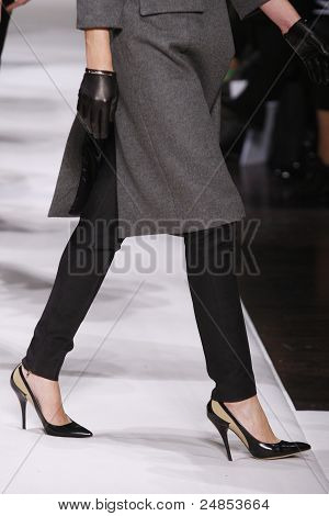 Gianfranco Ferre ฤดูใบไม้ร่วง/ฤดูหนาว 2011 คอลเลกชัน - มิลาน