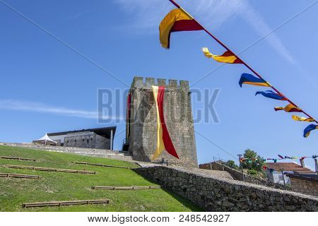 Pinhel, Portugal, June 2017: Celebration Of The Medieval Fair In The Walled Enclosure Of The Castle 