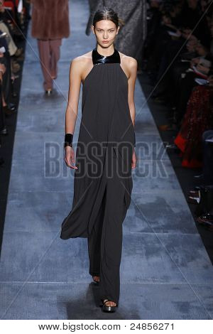 Michael Kors - pista - coleção de Outono/Inverno 2011 - semana de moda de Nova York