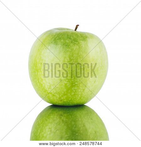 One Green Apple Isolated On A White Background Clipping Path
