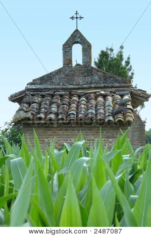 Kapel i en kornmark