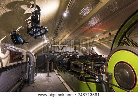 London, Uk - March 20 2018: Wide View Of Victorian Engine Rooms Inside The Tower Bridge. The Engines