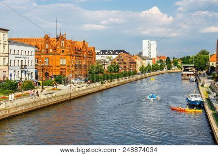 Bydgoszcz, Poland, May 31, 2018: The Waterfront On The River Brda With Beautiful Architecture In Byd