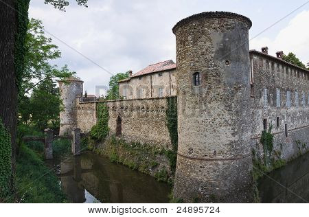 ปราสาท Lisignano Gazzola Emilia-Romagna อิตาลี
