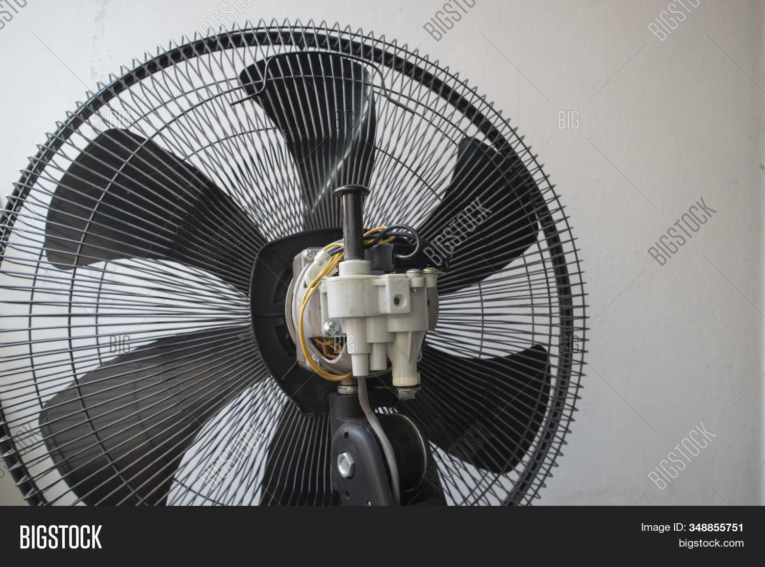 Close View Back Motor Image & Photo (Free Trial) Bigstock