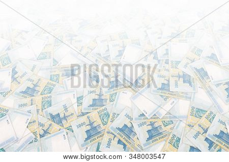 Visegrad Royal Fountain On Hungary 1000 Forint 2006 Banknote Pattern