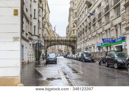 Vienna, Austria - May 22, 2019: This Is Tiefer Graben Street With The Art Nouveau Hohe Brucke Bridge