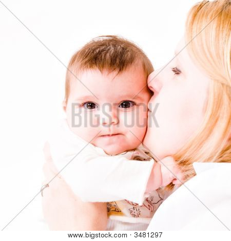 จูบทารก