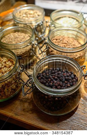Tastes Of Gin, Botanicals Ingredients For Gin Distillery Process, Dried Orange Peels, Juniper Berrie