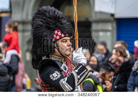 London, January 26, 2020. Shree Muktajeevan Swamibapa Pipe Band. Members Of Parade In London Chinato
