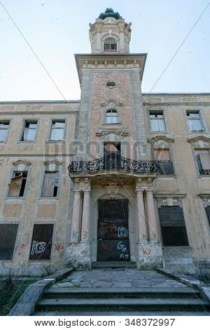 Wandlitz, Brandenburg, Germany - April 17, 20019: The Ruins Of Schloss Dammsmuehle