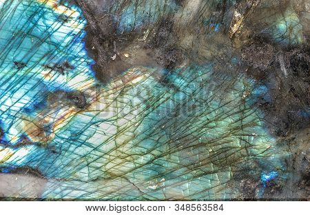 Labradorite Quartz Crystal Mineral Spectrolite With Peacock Color