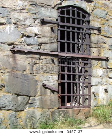 Dungeon finestra fuori