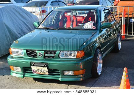 Pasig, Ph - Feb. 1: Nissan Sentra At Love, Cars, Babes 6 On February 1, 2020 In Metrotent Convention