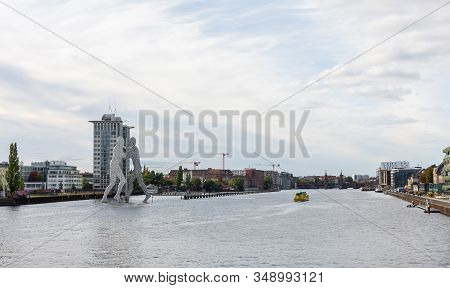 Berlin, Germany- October 6, 2019: View Of The Oberbaunum Bridge And Tv Tower And The Spree River Fro
