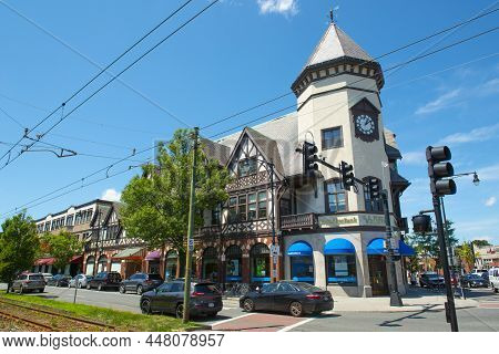 Brookline, Ma, Usa - Aug. 1, 2018: Brookline Bank Building At Coolidge Corner On Beacon Street At Ha