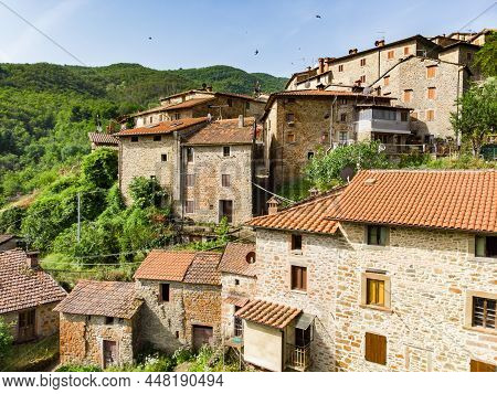 Aerial View Of Beautiful Raggiolo Village, Located On The Eastern Slopes Of Pratomagno, Surrounded B