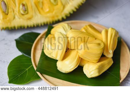 Jackfruit On Wooden Plate With Leaf, Ripe Jackfruit Peeled Tropical Fruit Fresh From Jackfruit Tree