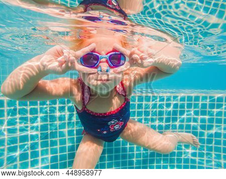 Little Girl Water Park Image & Photo (Free Trial) | Bigstock