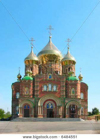 Catedral de Grão-príncipe St. Vladimir igual-para-o-Apls