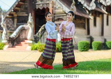 Girls With Thai Northern Style In Sawasdee Action