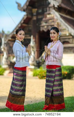 Girls With Thai Northern Style In Sawasdee Action