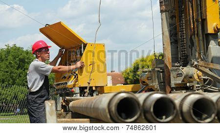 Oir Rig Machine Operator