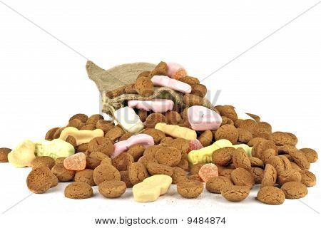 Geleneksel Hollanda kültür: çanta tam gingernuts ve decembe 5, Santa Claus ziyafette şekerler