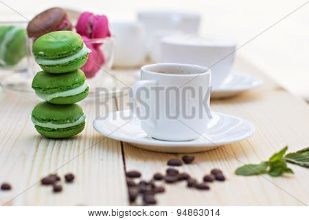 Green French Makarons