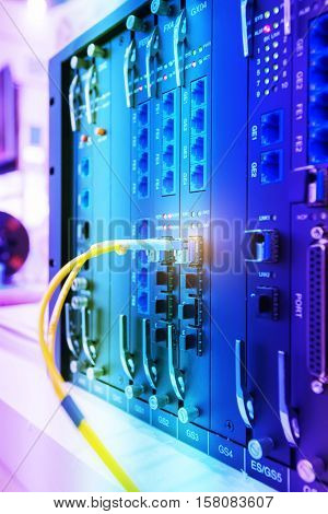 Fiber optic connecting on core network swtich