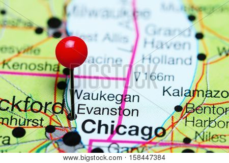Evanston pinned on a map of Illinois, USA